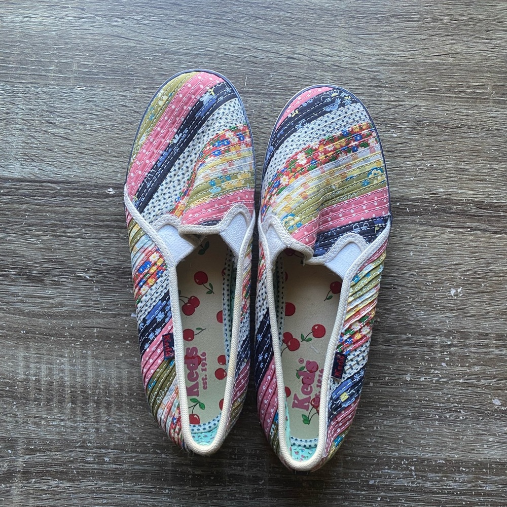 Keds slip on size 7